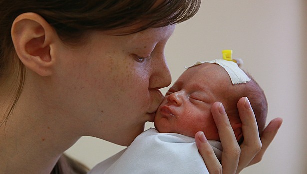 В Сахалинской области учредили маткапитал на рождение первенца