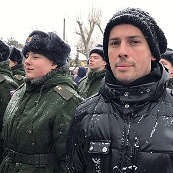Галкин проводил племянника в армию