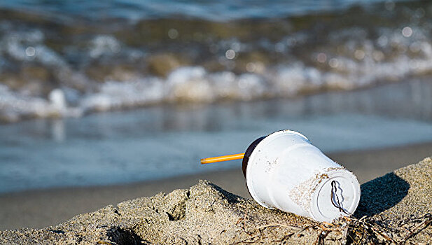 ЕК собралась штрафовать страны ЕС за пластиковый мусор