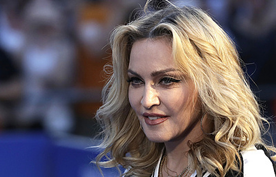 Мадонна через суд потребовала снять с аукциона ее личные письма
