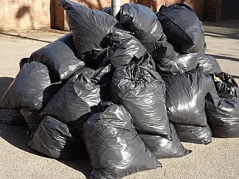 Сотрудники «Жилищника» наладили работу мусоропровода в доме на Волгоградском проспекте