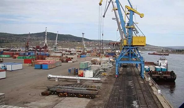 Осетровский порт заканчивает подготовку к навигации