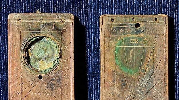 В России нашли карманные солнечные часы XVI века