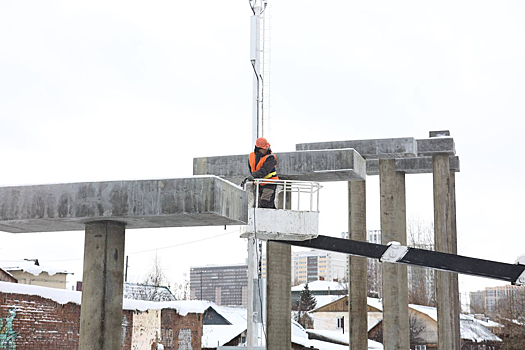 В Новосибирске строят пешеходный мост между Дзержинским и Калининским районами