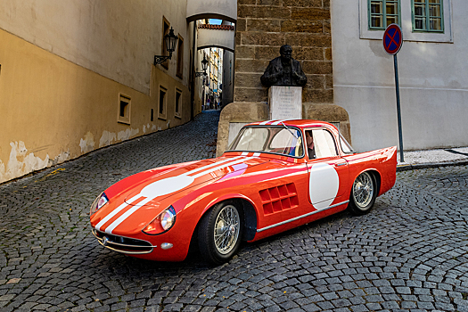 Skoda восстановила уникальное гоночное купе из 60-х. Его собрали из обломков двух спорткаров