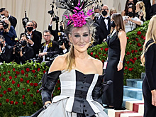 Сара Джессика Паркер отдала дань уважения первому чернокожему модельеру в Белом доме Элизабет Хоббс Кекли