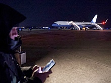 Трамп вылетел в Давос на новом самолете после неполадок с "бортом номер один"