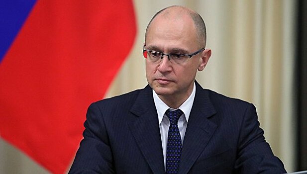 Принадлежность к ЕР никак не мешает губернаторам в работе, заявил Кириенко