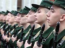 Военный эксперт об отмене предела по возрасту контрактников