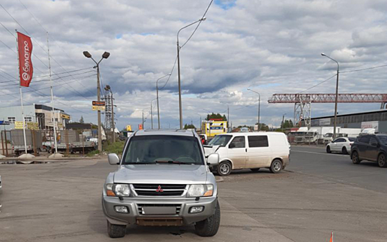 В Рязани Mitsubishi столкнулся с Volkswagen