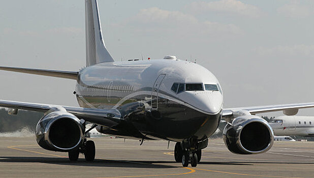 Boeing не долетел из Оша в Москву из-за больной женщины