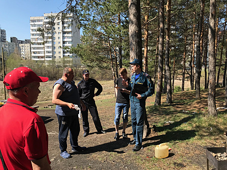 Шашлыки вне закона: сотрудники МЧС вышли патрулировать лесопарки Екатеринбурга в поисках нарушителей