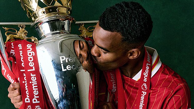 Гравенберх – лучший опорник мира по версии FourFourTwo. Витинья – 2-й, Родри – 4-й, Тчуамени выше Камавинга
