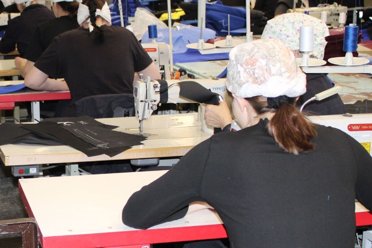 Нижнетагильская ИК получила госзаказы на пошив одежды на сумму более 26,5 млн рублей