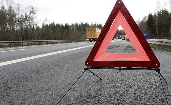 В Буинском районе Татарстана столкнулись поезд и машина