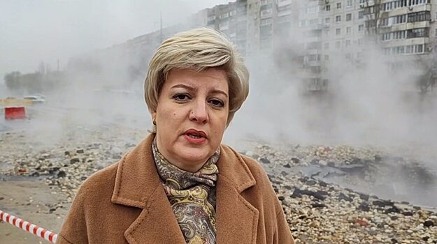 Мэр Саратова Лада Мокроусова выехала на место коммунальной аварии на улице Техническая