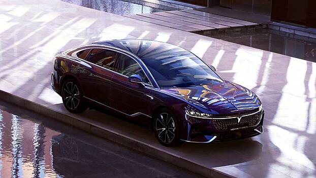 В РФ придет гибридный седан Voyah Passion EVR