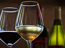 Производители поддерживают введение минимальной цены на вино для борьбы с суррогатом