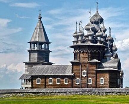 Преображенскую церковь в Кижах готовы реставрировать петербуржцы