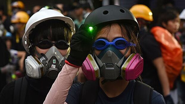Полиция Китая разогнала демонстрантов в Гонконге