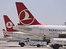 Самолет с горящим двигателем экстренно сел в Индии