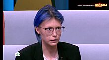 «Поднимала не только руку, но и нож»: дочь Михаила Ефремова рассказала о насилии со стороны матери