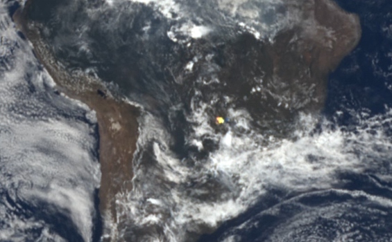 В США объяснили таинственные вспышки на фото Земли с зонда NASA