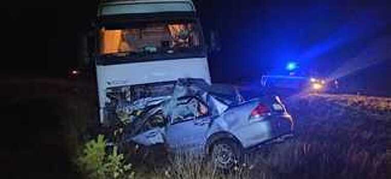 На автодороге Вологда-Новая Ладога произошло смертельное ДТП