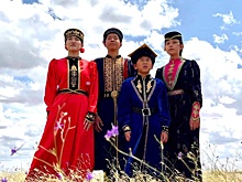 В Калмыкии отметили день национального костюма