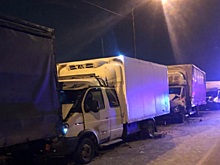 В Рязани на трассе М5 столкнулись «паровозиком» пять грузовых автомобилей