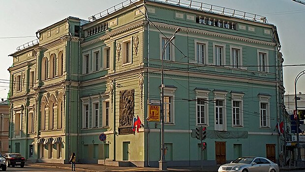 Афиша Театра "У Никитских ворот" на август и сентябрь