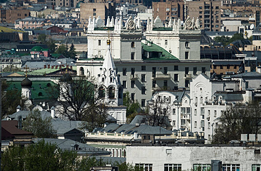 Лето в зените: июль стал месяцем любопытных тенденций на рынке жилья Москвы