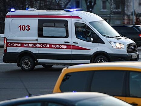 Вооруженный вилкой мужчина атаковал посетителей ТЦ в Москве