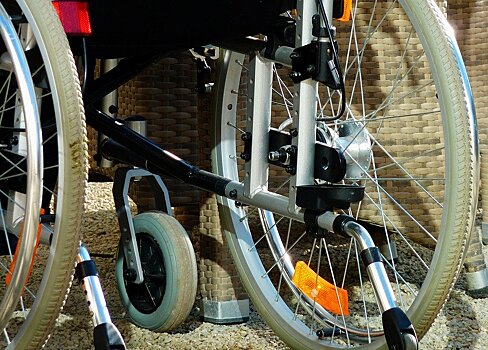 Электробатареи в креслах-каталках инвалидов Удмуртии начнут менять на средства федерального бюджета