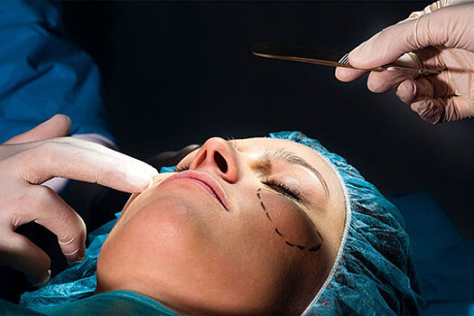 Пластический хирург Бергмане назвала популярные у звезд пластические операции