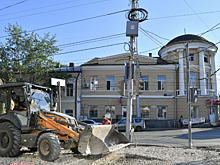 Губернатор обрушился с критикой на власти Саратова из-за затянувшегося ремонта тротуаров