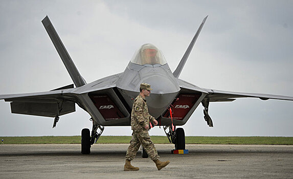 F-22 может сражаться только под кондиционером?