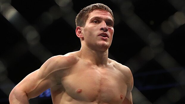 Евлоев – о гонорарах в UFC: «Ни в чем себе не отказываю»