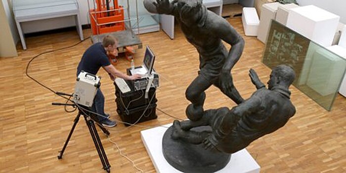 Копия скульптуры "Футболисты" может появиться у стадиона "Динамо" в 2018 году