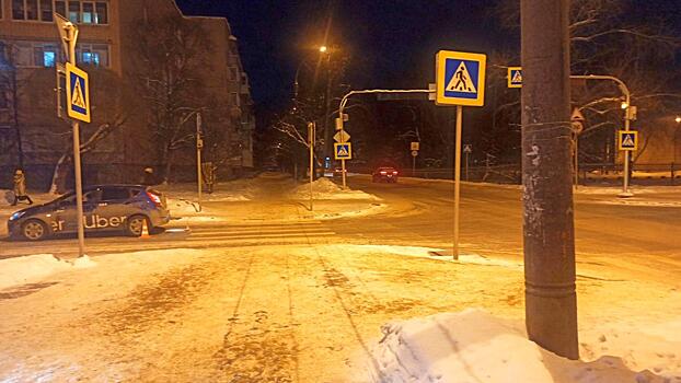 Таксист сбил женщину на зебре в Вологде