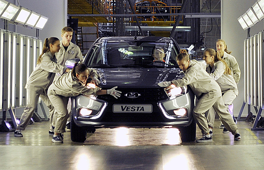 "АвтоВАЗ" работает по четырехдневной рабочей неделе