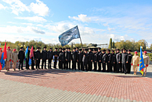 В Тамбовской области полицейские приняли эстафету передачи флага в честь 100-летия создания подразделений участковых уполномоченных полиции