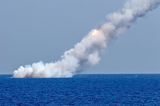 МО: ВМФ России ночью нанес удар по объекту портовой инфраструктуры на Украине