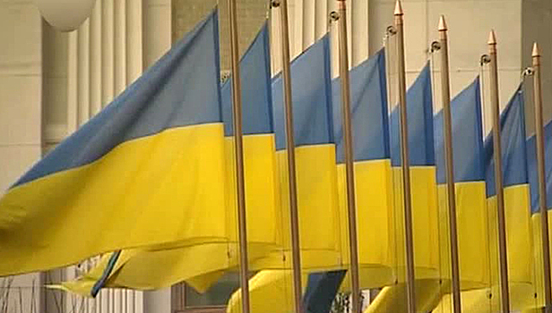 Ситуация на Украине: Рада игнорирует Зеленского, Порошенко против мира, радикалы жгут покрышки