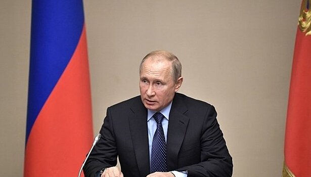 Путин поручил помочь многодетным семьям и обманутым дольщикам