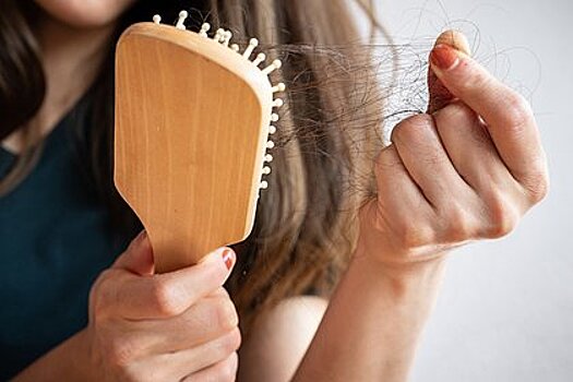 Названы вызывающие потерю волос пищевые привычки