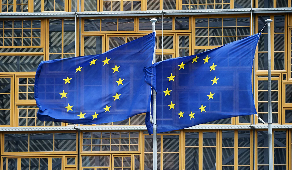 В ЕС разошлись во взглядах на санкции против нефтяной отрасли РФ