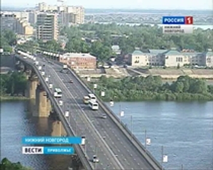 Движение транспорта по мосту в Нижнем Новгороде восстановили