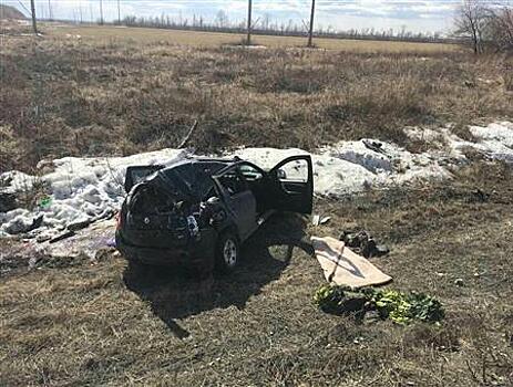 На трассе на Большую Черниговку погиб пассажир съехавшего в кювет Renault