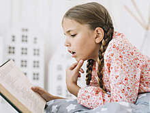 В Москве мужчина купил детскую книгу со ссылкой на сайт интим-услуг